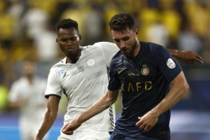 西甲直播-英媒：阿森纳、维拉有意拉波尔特，胜利标价2000万-2500万欧