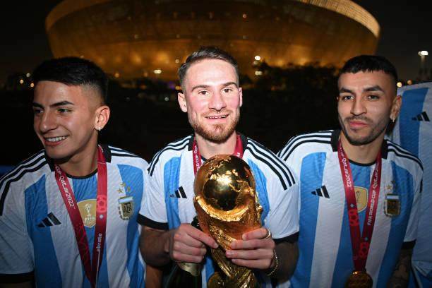 1671452120548024300.jpg 1450175288-612x612.jpg